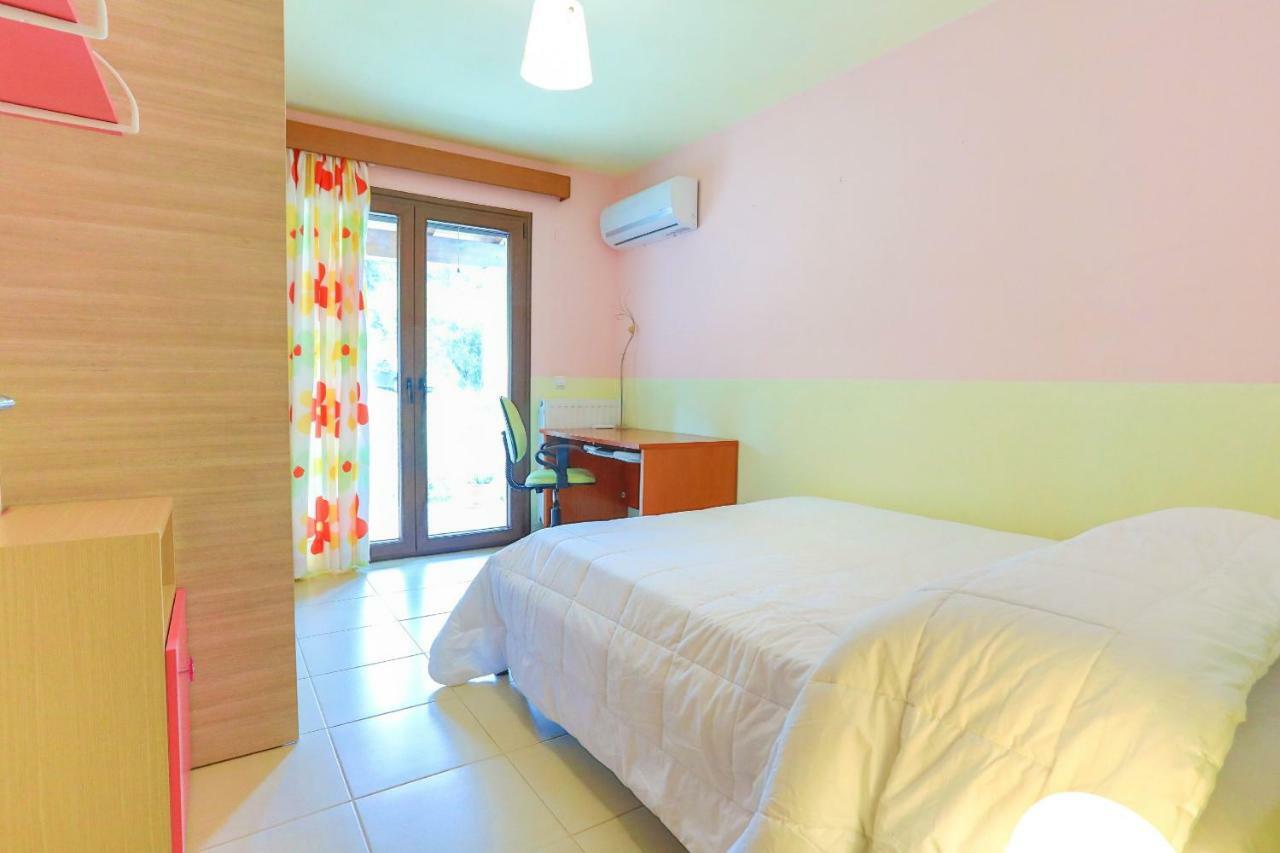 Villa Dersea Acharavi  Esterno foto